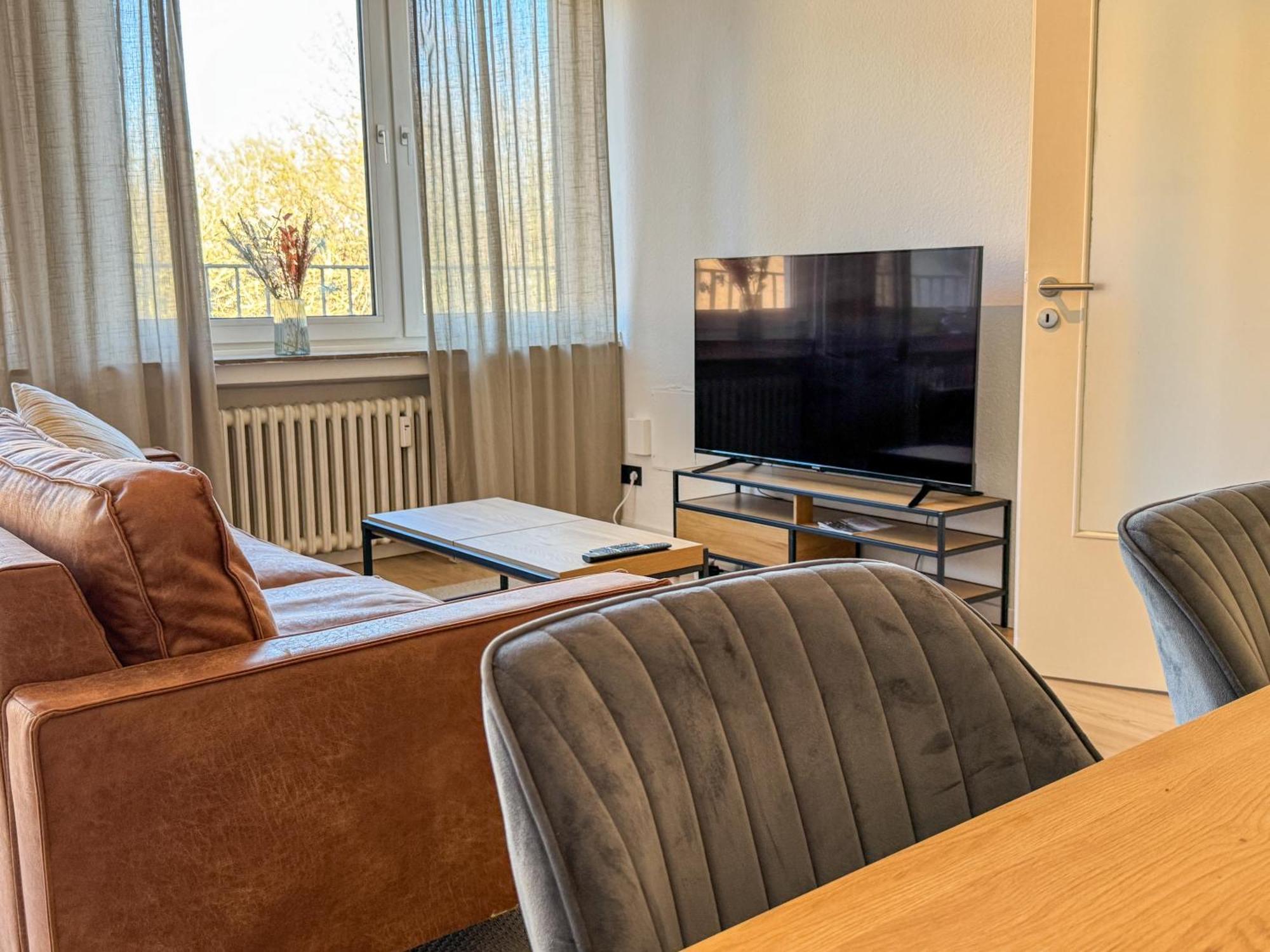 Apartment Duesseltal Messe 100Qm Dusseldorf Exterior photo